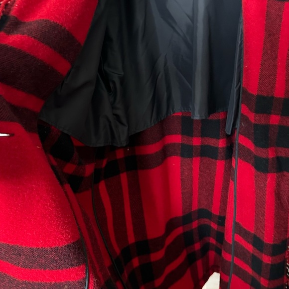 Vintage LL BEAN Women’s Red Black Plaid Wool Coat size Petite XL - Picture 4 of 7